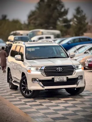 Toyota Land Cruiser GXR 2012