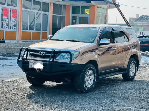 Toyota Fortuner 2006