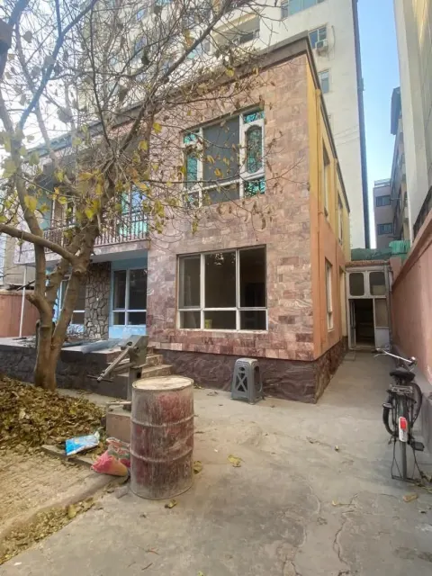 2-storey house for rent, 7 rooms, Traffic Square, Kabul
