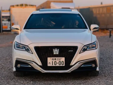 2018 Toyota Crown RS