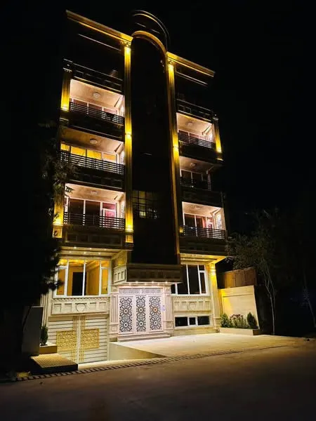 VIP apartment for sale, 3 rooms, 130 m², 3rd floor