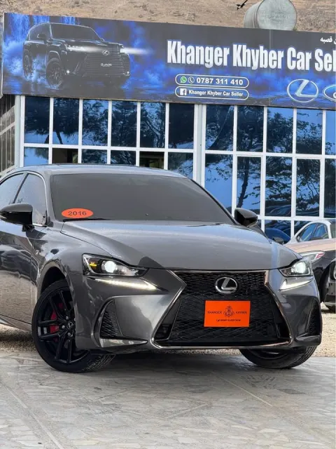 Lexus IS 200t F Sport 2016