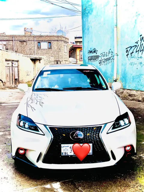 Lexus is250