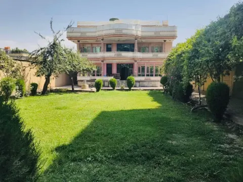 3-storey house for sale, 12 rooms, half jerib, Taloqan city centre