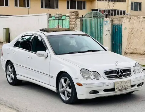 Mercedez Benz 2005
