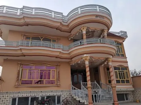 4-storey building for rent, 12 rooms, Chaghdak, Mazar-i-Sharif