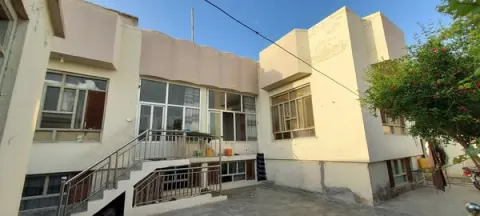 2-storey house for sale, 14 rooms, 600 m²