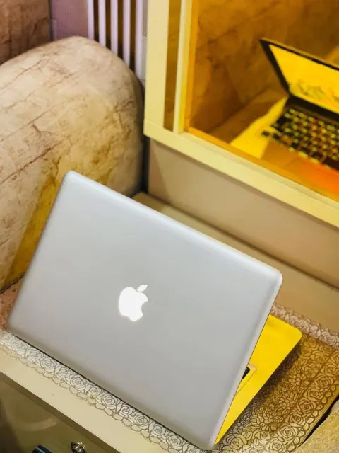 Laptop Macbook Pro Model 2010