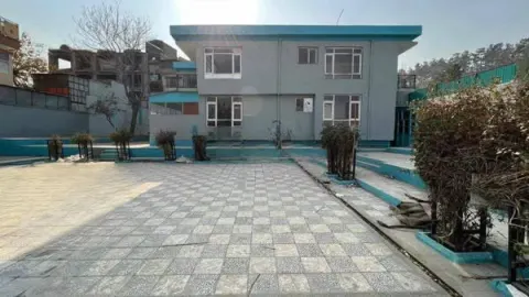 3-storey house for rent, 13 rooms, 12 biswa, Karte Parwan, Kabul