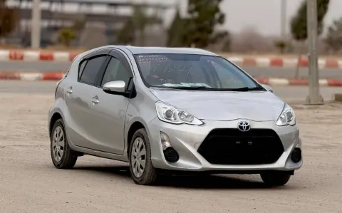 Toyota Aqua 2015