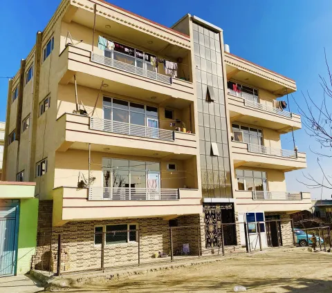 Building for sale, 7 apartments of 3 rooms, 207 m², District 15, Kabul