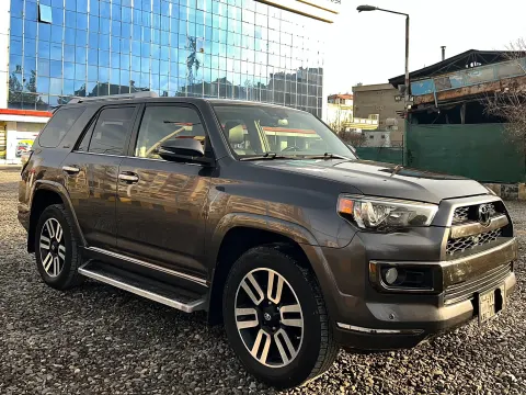 Toyota 4Runner Limited 2018