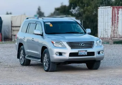 Lexus 570 2009