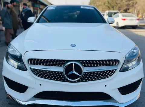 Mercedez Benz 2016