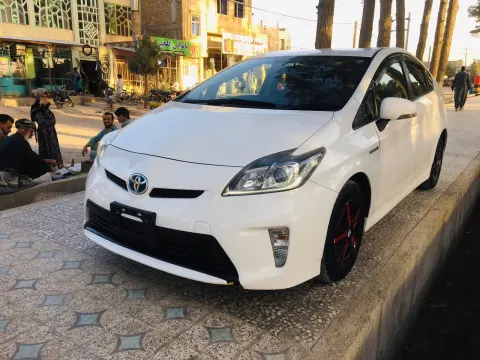 Toyota Prius Hybrid 2013