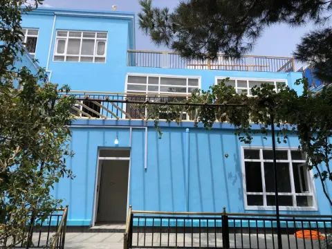 House 3 floors
