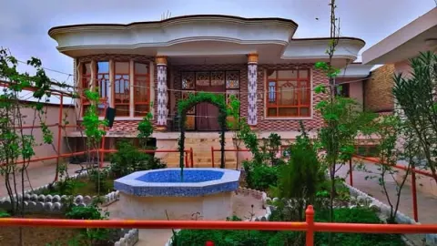 House for sale, 5 rooms, 450 m², Mazar-i-Sharif