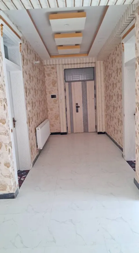Apartment for sale, 4 rooms, 150 m², 3rd floor, Khisht-e Hochtief, Kabul