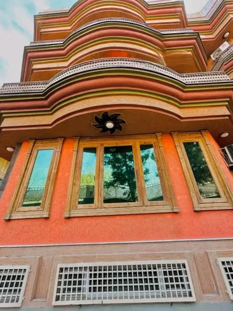 4-storey house for rent, 12 rooms, for offices, Taimani, Kabul