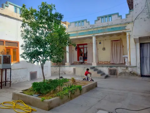House for sale, 11 rooms, 324 m²
