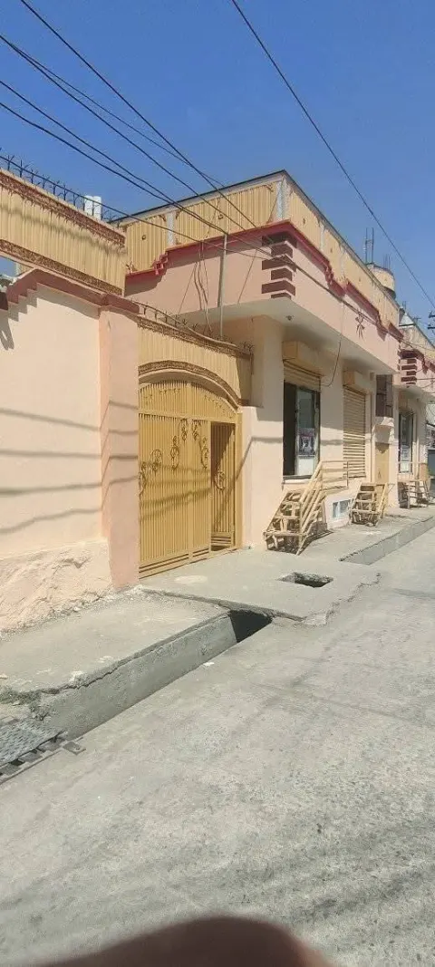 2-storey house with 3 shops for sale, 6 rooms, 250 m², District 7, Kabul