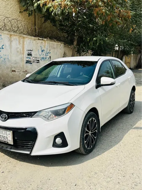 Corolla 2015