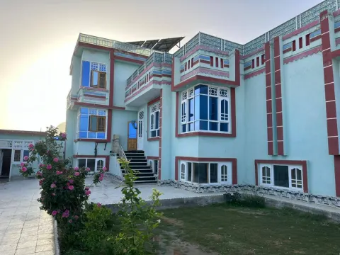 3-storey house for sale, 9 rooms, 500 m², Aino Mina