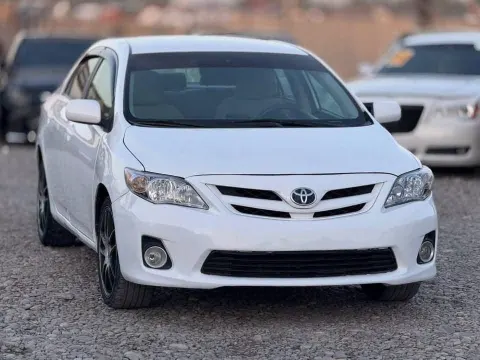 Toyota Corolla LE 2012