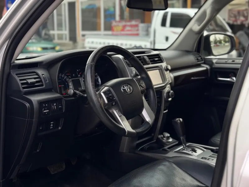 TOYOTA 4RUNNER LIMITED AMERICAN 2016