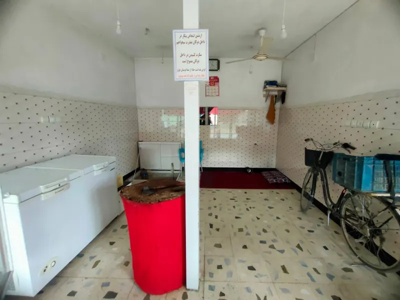 Shop for sale, 20 m², with basement, on main road