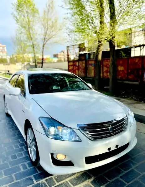 Toyota Crown 2009