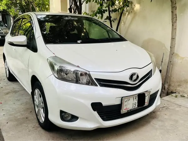 Toyota Vitz 2012