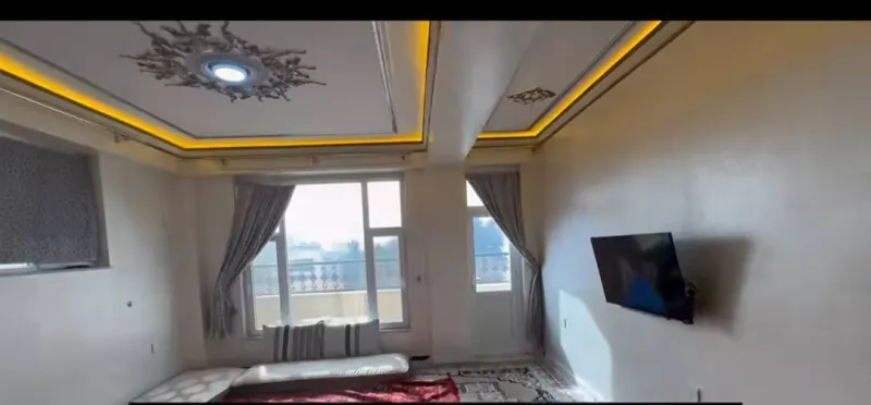 5-storey building for rent, 19 rooms, for schools or offices