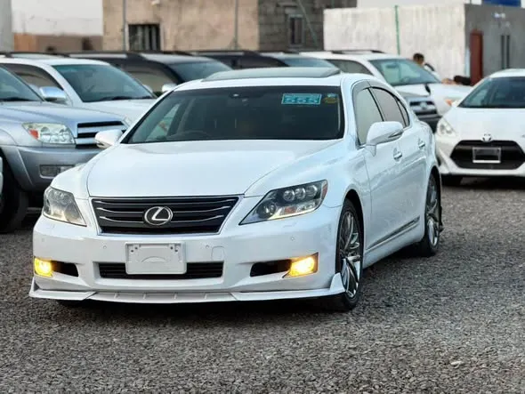 Lexus 2012