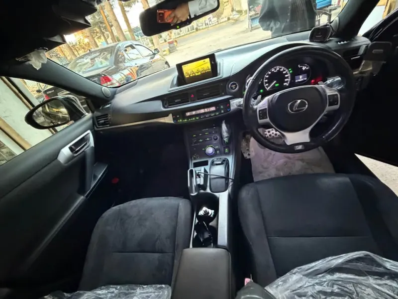 Lexus 2012