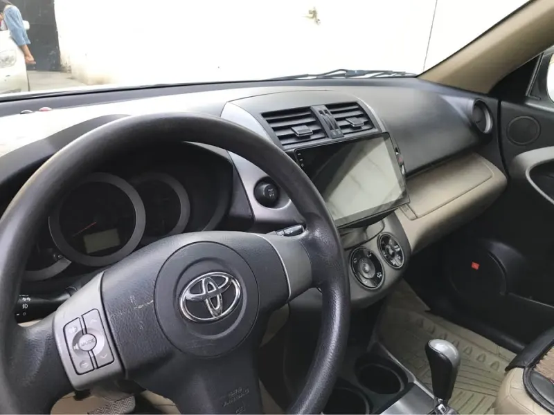 Toyota RAV4 2010