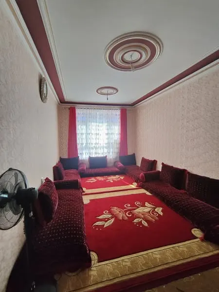 3-storey house for sale, 8 rooms, 200 m²