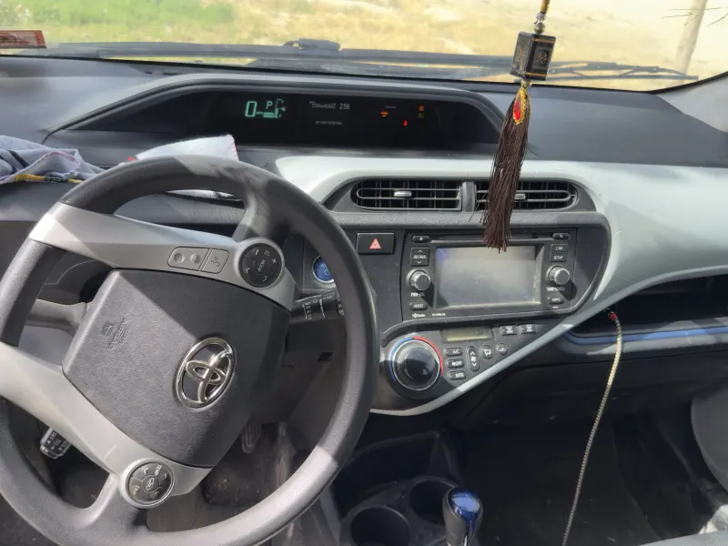 2012 Toyota Prius C Aqua – Excellent Condition