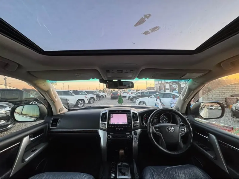 Toyota Land Cruiser 2013