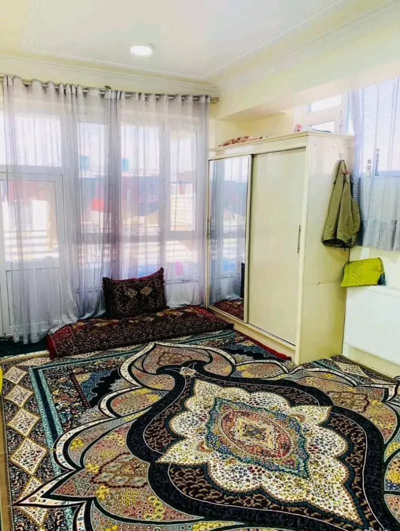 3-storey house for sale, 9 rooms, 500 m²