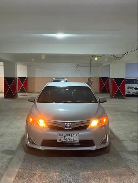 Toyota Camry Hybrid 2012