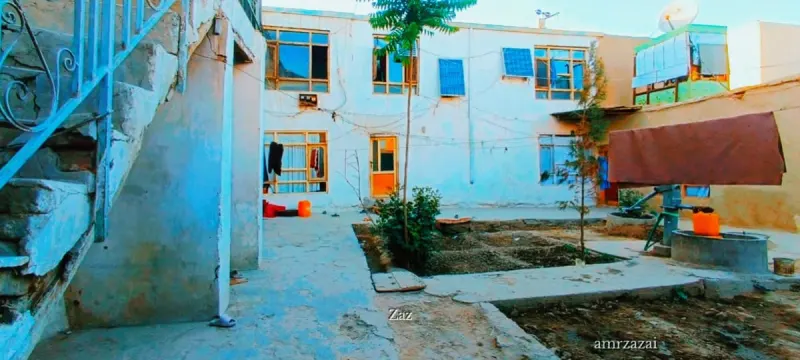 2-storey house for sale, 10 rooms, 350 m²