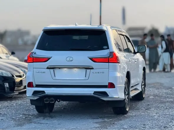 Lexus LX570 2018