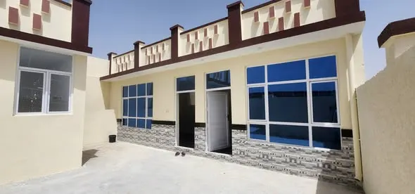 2-storey house for sale, 6 rooms, 380 m²
