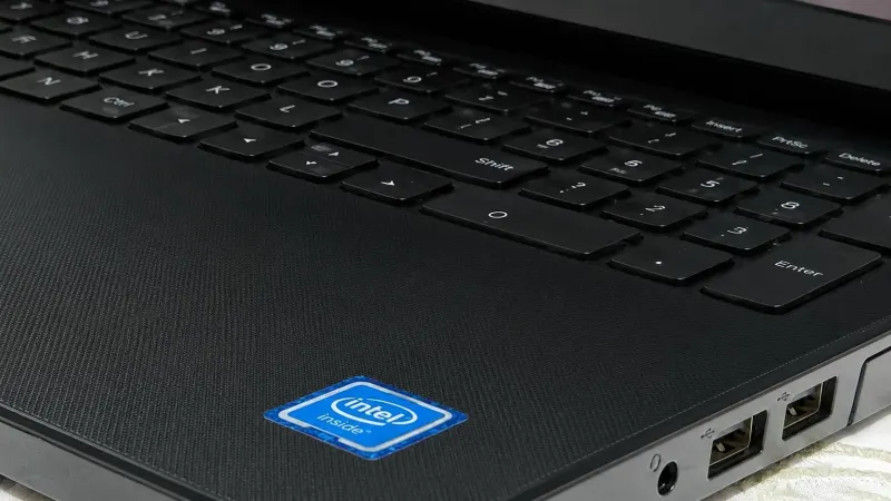 Dell Vostro 3561