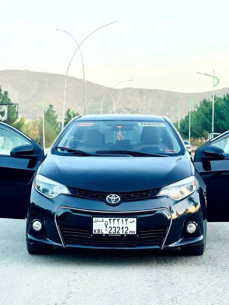Toyota Corolla LE 2015