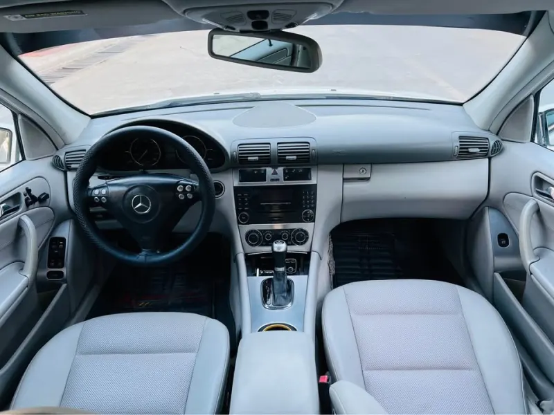 Mercedes-Benz 2005