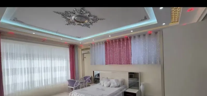 5-storey building for rent, 19 rooms, for schools or offices