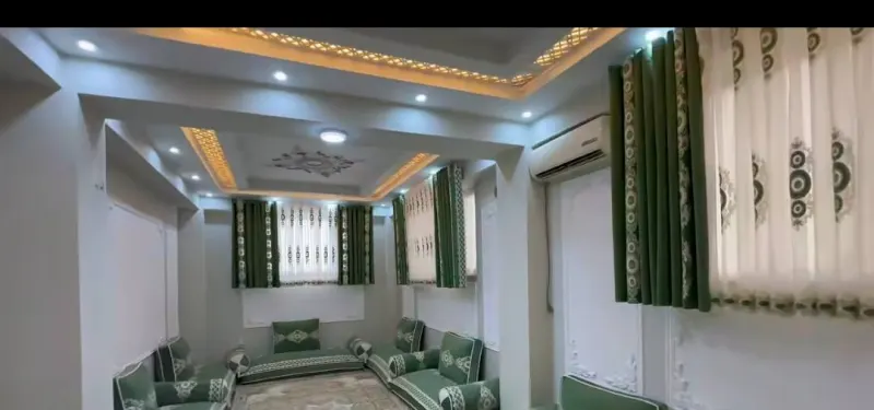 5-storey building for rent, 19 rooms, for schools or offices