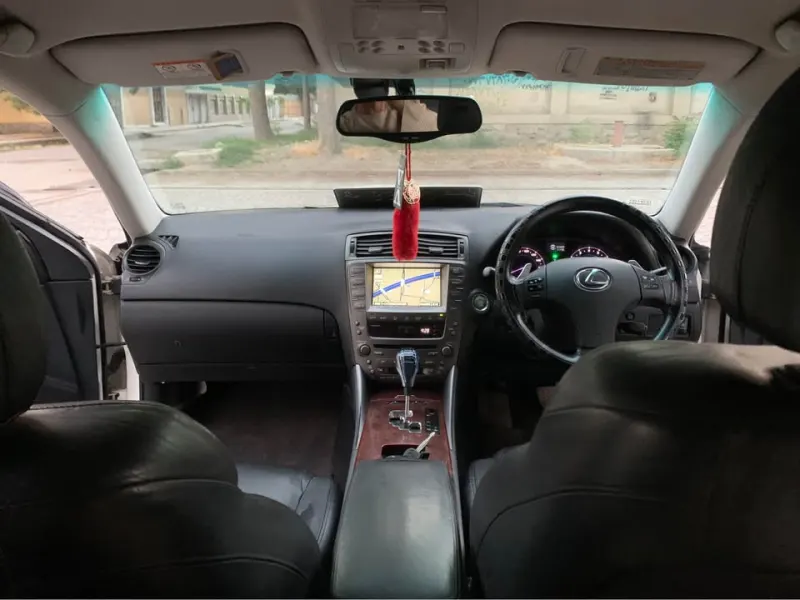 Lexus 2017